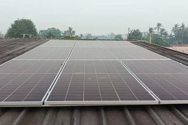project-solar-panel-hybrid-6kw-di-perumahan-purisilincah-2-3-6acde2a95f105